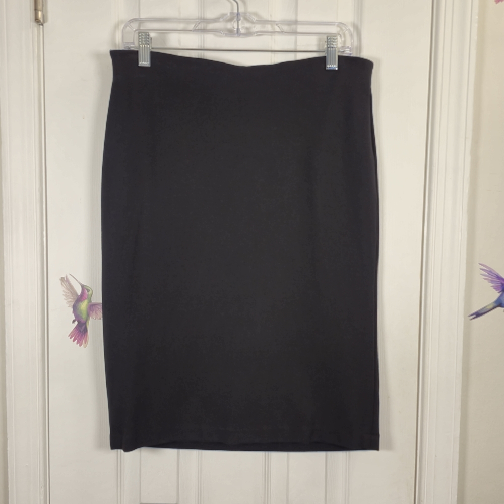 Chic Minimalist Ponte Pencil Skirt with Gold Exposed Zipper Size 12